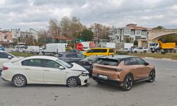 Antalya'da 4 araçlı zincirleme kaza: 1 yaralı