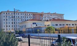 Tartıştığı 3 kişi tarafından bıçaklanan üniversite öğrencisi yaralandı