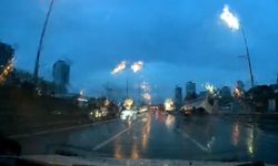 Minibüsün devrildiği anlar kamerada