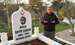Atatürk’ün karşısına fakirlikten emanet ceket ile çıkmış