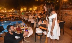 Sürpriz evlilik teklifi Meyhanet'te