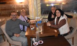 Sona meyhane Patron ve Patroniçesi