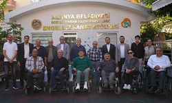 Alanya’da engelsiz dart turnuvası