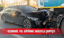Otomobil yol süpürme aracıyla çarpıştı