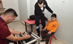 Kepez'de miniklere göz taraması