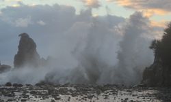 Karadeniz’de tsunamiyi andıran görüntüler