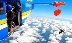 Yedek paraşütü uçağın kuyruğuna takıldı, 4 bin 600 metre yükseklikte asılı kaldı