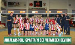 Antalyaspor, Isparta'yı set vermeden devirdi