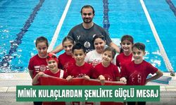 Antalyasporlu minik kulaçlardan şenlikte güçlü mesaj
