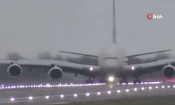 PSG’yi taşıyan uçak piste yan iniş yaptı