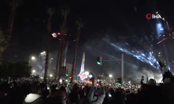 Suriyeliler Emevi Meydanı’na akın etti