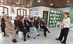 Zübeyde Hanım Kadın Eğitim ve Sosyal Tesisi'nde kadın sağlığı konuşuldu