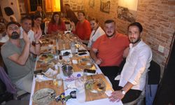 33'lük sahne de kutladılar