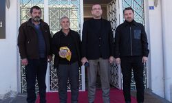 Para poşetini çöpe attı, çöp poşetiyle bankaya gitti