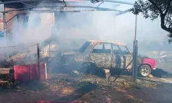 Park halindeki araç alev alev yandı
