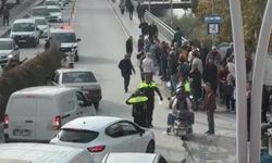 Ters yönden gelen motosiklete otomobil çarptı