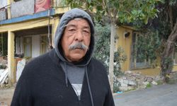 Eşini ve kızını, boğazlarını bıçakla keserek öldürdü