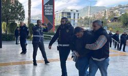 Bıçak ve zincirlerin kullanıldığı kavgaya 3 tutuklama