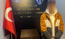 Bisiklet kullanan gencin önünü kesip hakaret etti, gözaltına alındı