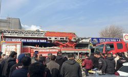 Yangını cep telefonuyla görüntülemek için birbirleriyle yarıştılar