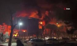 İran'da cami ve belediye binası ateşe verildi