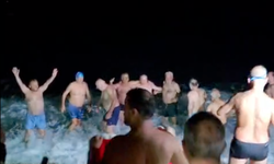 Antalya'da 2026’ya denizde girdiler