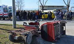 Serik'te taksi ile üçteker çarpıştı