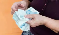 SGK’da büyük revizyon sinyali: Emekli maaşları yeniden şekilleniyor!