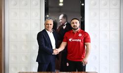 Başpehlivan Osman Kan imzayı attı