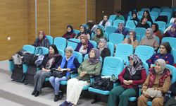 Finikeli kadınlara 'Çevre Dostu Çiftçi Kart' tanıtıldı