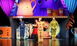 Küçük ellerden büyük alkış