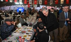 Kepez'de mahalleli iftar sofrasında buluşuyor