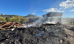 Alanya’da depo yakınındaki yangın korkuttu