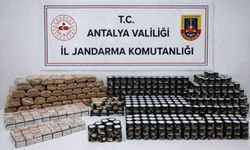 Alanya'da kaçak tütün operasyonu