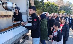 Kazada hayatını kaybeden motosiklet sürücüsü için lokma dağıtıldı