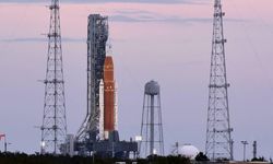 Artemis roketi onarım için hangara çekiliyor: Ay görevi ertelendi