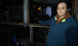 Depremde evleri yıkılan aile yangınla birlikte ikinci kez yuvasız kaldı