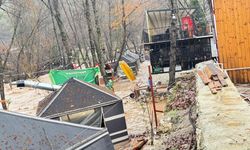 Mersin’de dereler taştı, restoran sular altında kaldı