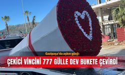 Gazipaşa’da aşkın gücü: Çekici vincini 777 gülle dev bukete çevirdi