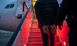 Kırmızı bültenle ve ulusal seviyede aranan 15 suçlu Türkiye’ye getirildi