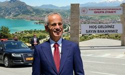 Bakan Uraloğlu Isparta’da açılış yaptı… Dev ulaşım projeleri hizmete girdi!