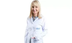 ‘Reçetesiz satılan renkli lenslere dikkat’