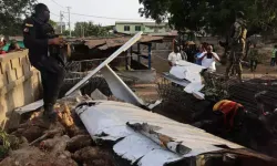 Gana'da uçak düştü: 2 ölü