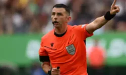Kosova - Türkiye maçını Michael Oliver yönetecek