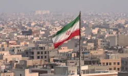 İran, Hürmüz Boğazı'ndan geçişleri ücretlendiriyor