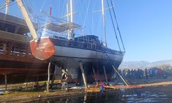Tur teknesi alev aldı