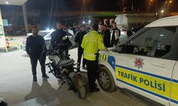 Plakasız ve abartı egzozlu motosiklete ceza yağdı