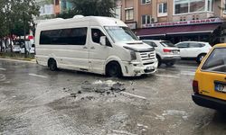 Yol göle döndü, sürücüler zor anlar yaşadı!