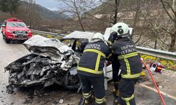 Isparta-Antalya kara yolunda feci kaza!