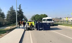 Otomobille çarpışan motosiklet sürücüsü hayatını kaybetti
